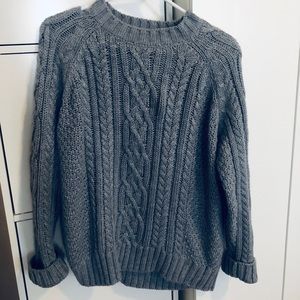 Sweater 🔴 SOLD 🔴